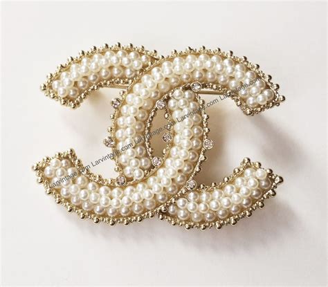 broche chanel portée|authentic chanel brooches.